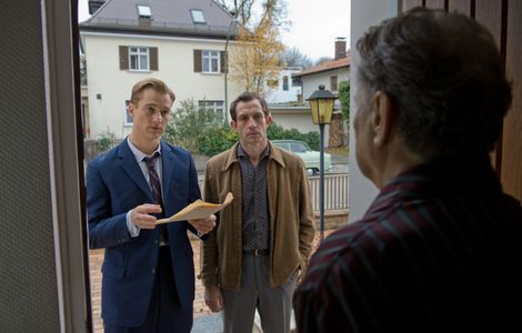 André Szymanski and Alexander Fehling in Labyrinth of Lies (2014)