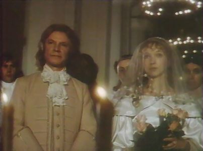 Marina Levtova and Sergey Shakurov in Vizit k Minotavru (1987)