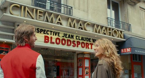 Élodie Fontan and Philippe Lacheau in Alibi.com (2016)