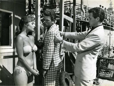 Marisa Allasio, Ettore Manni, and Renato Salvatori in Poor But Beautiful (1957)