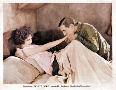 Jetta Goudal and Kenneth Thomson in White Gold (1927)