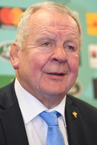 Bill Beaumont