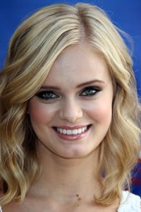 Sara Paxton