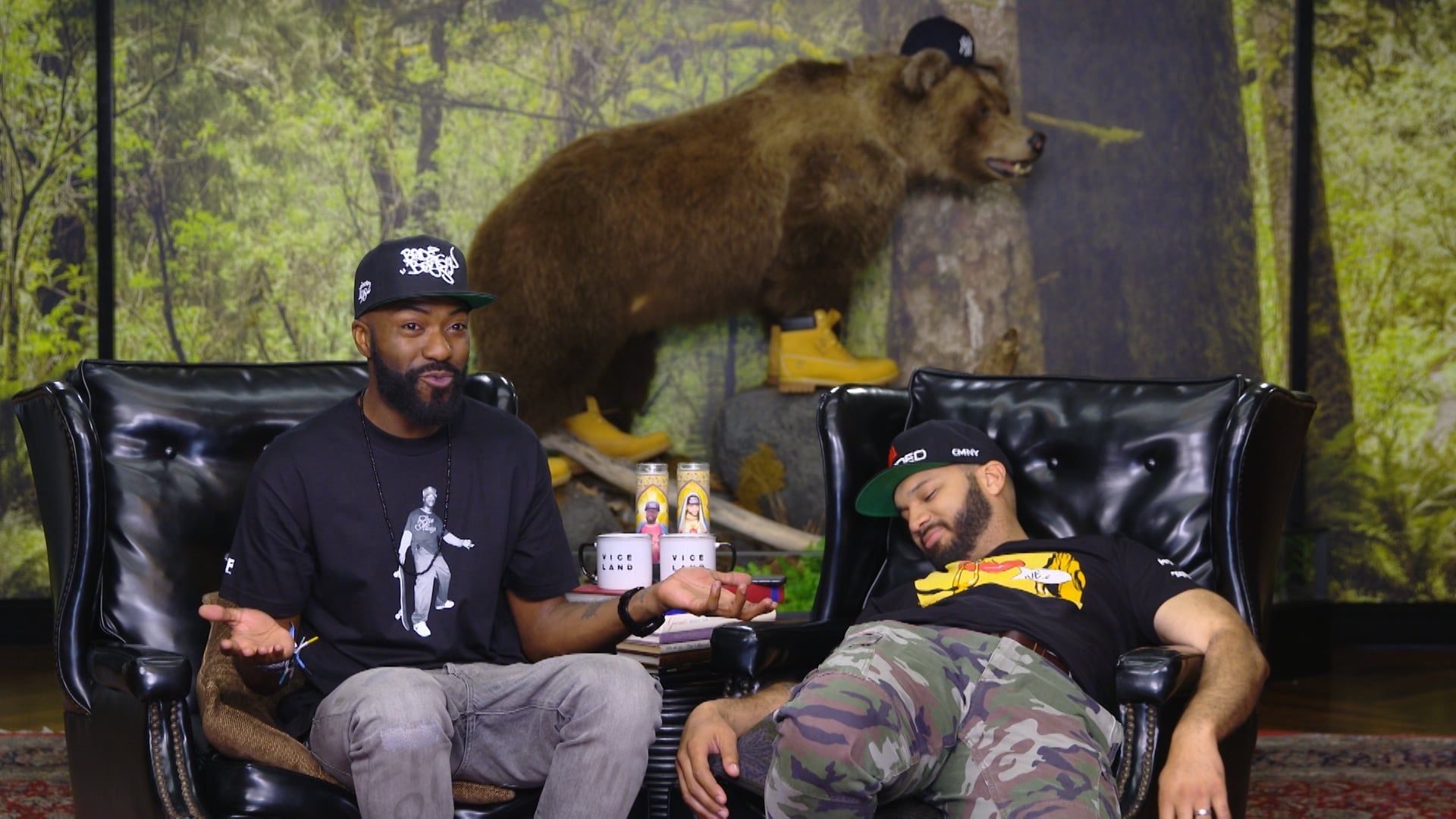 Desus & Mero background