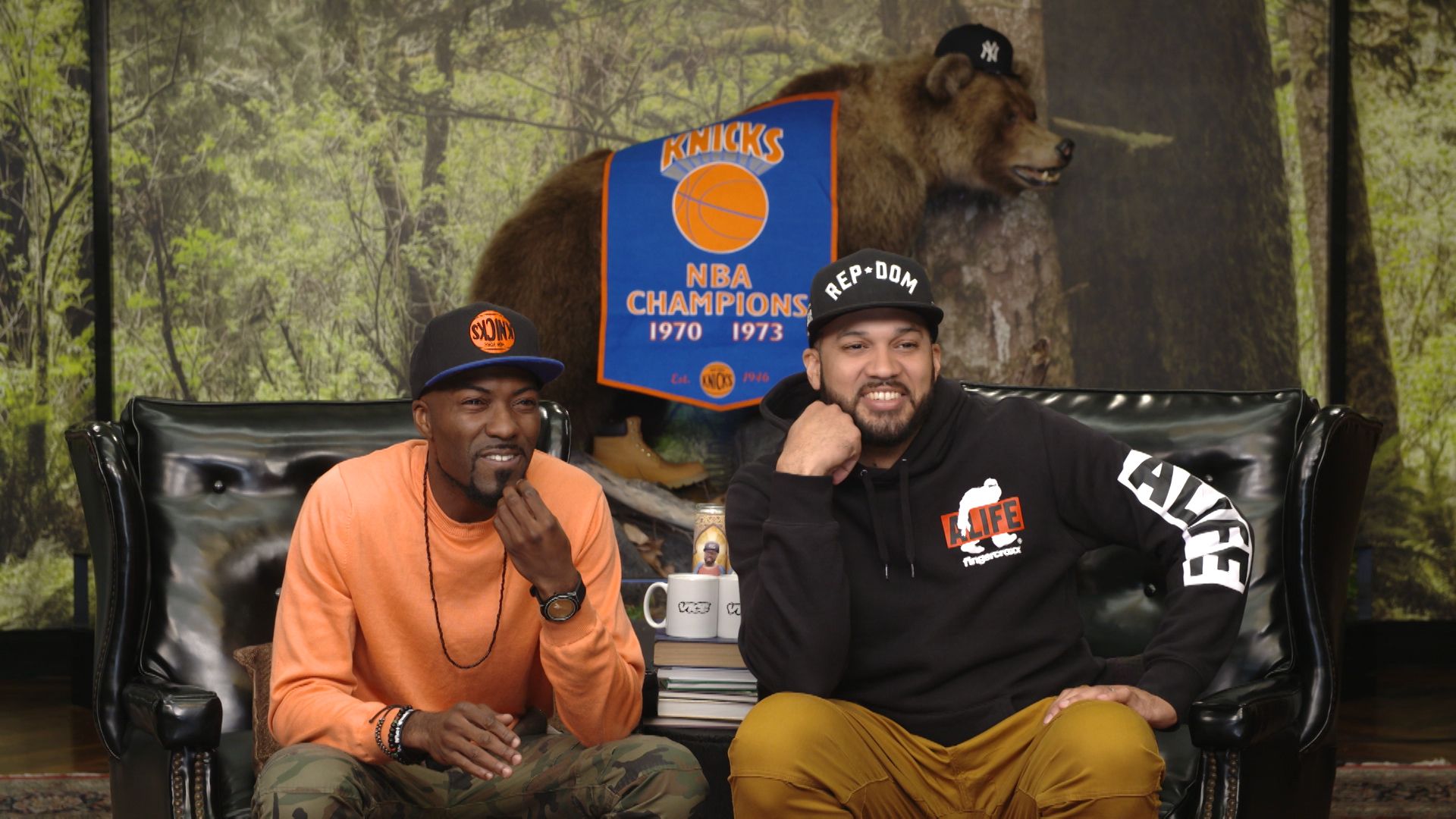 Desus & Mero background