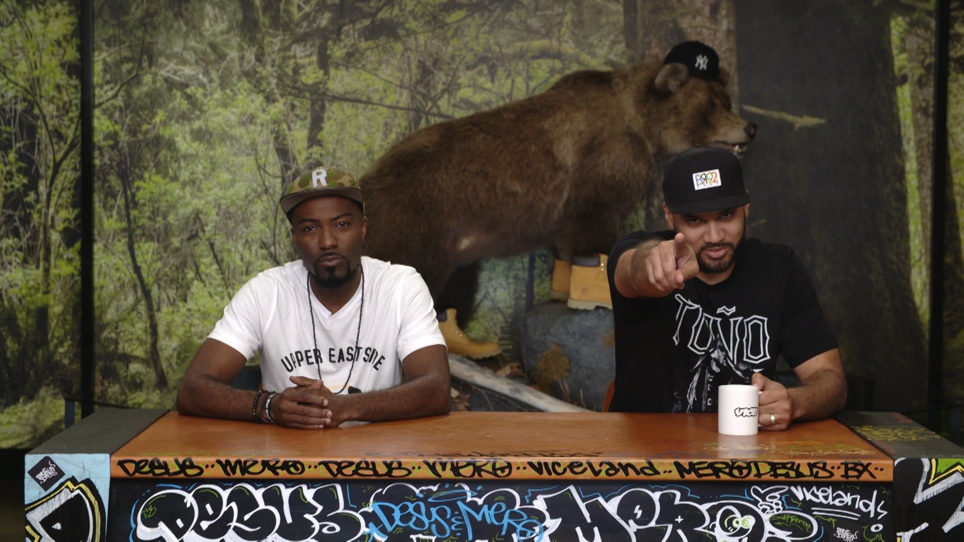 Desus & Mero background