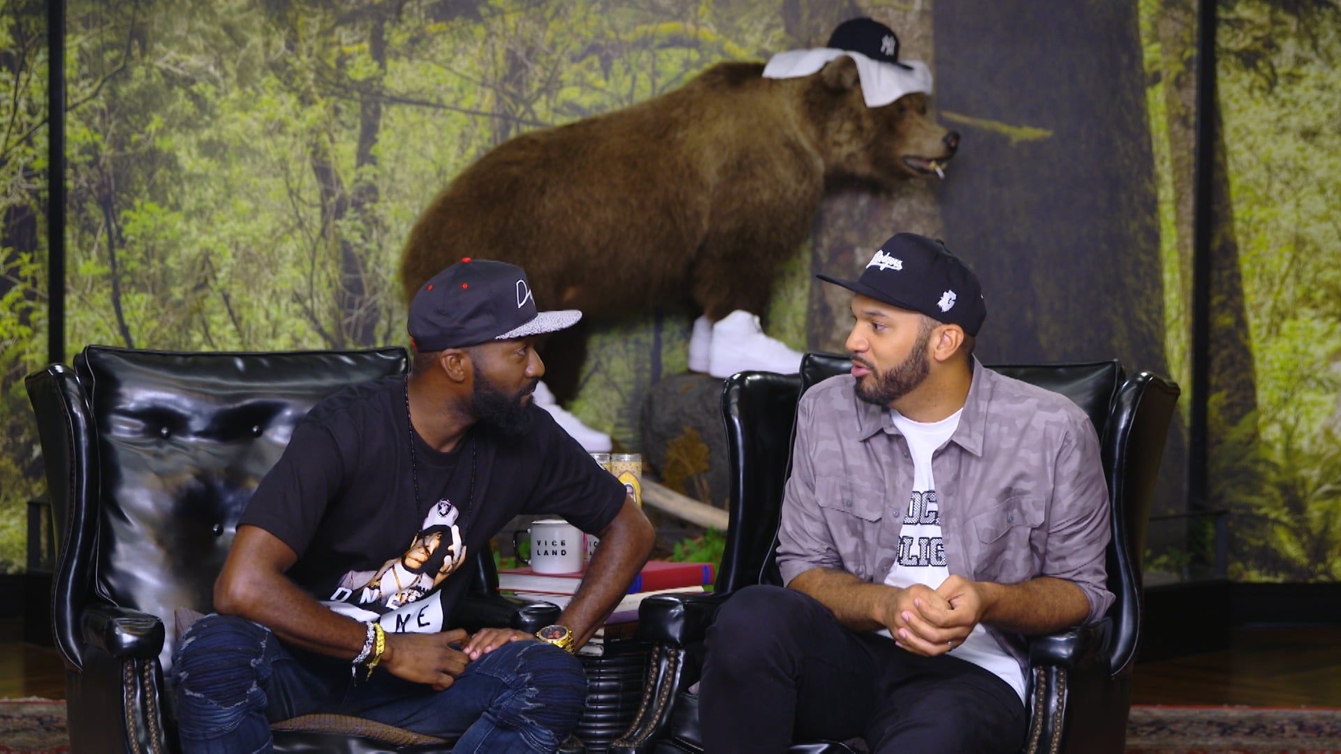 Desus & Mero background