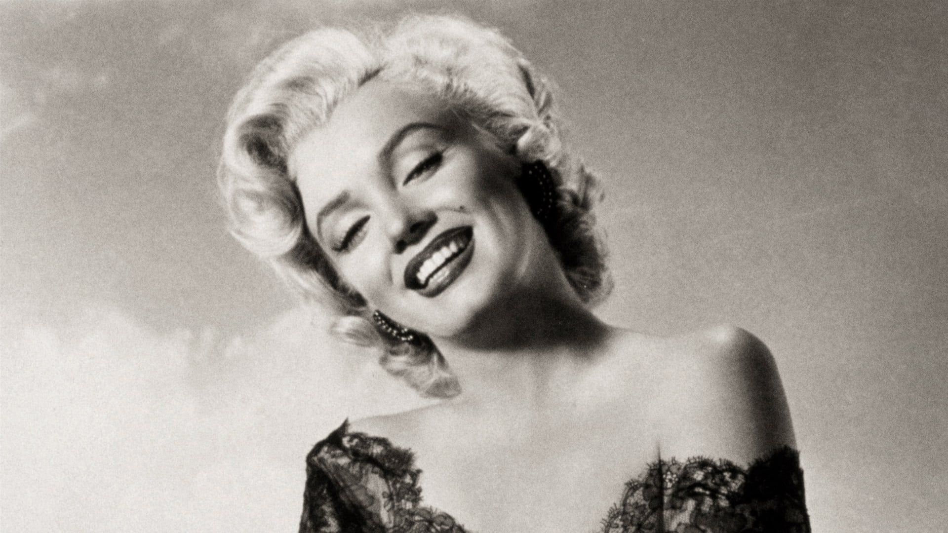 Reframed: Marilyn Monroe background