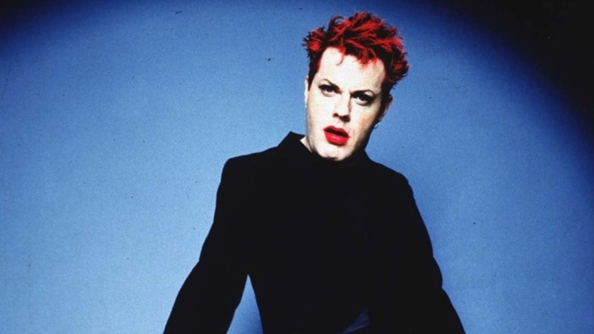 Eddie Izzard: Dress to Kill background