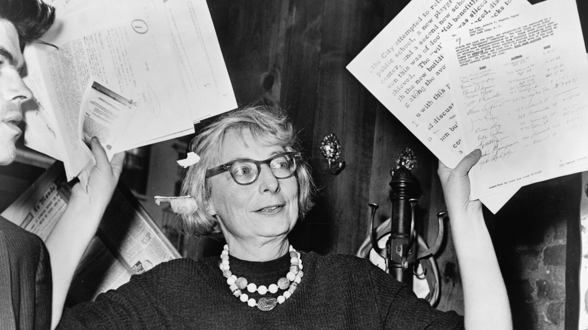 Citizen Jane: Battle for the City background